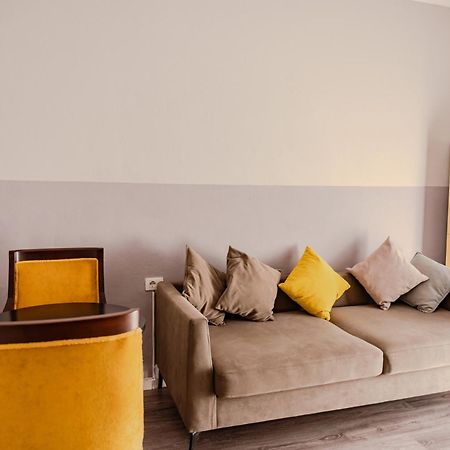 Bejart Apartment 1 Tiranë Ngoại thất bức ảnh