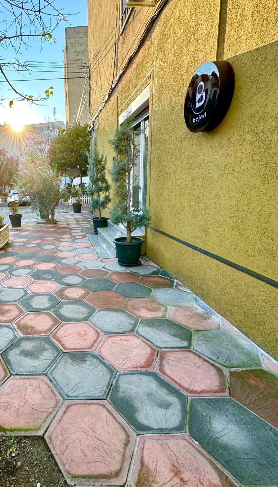 Bejart Apartment 1 Tiranë Ngoại thất bức ảnh