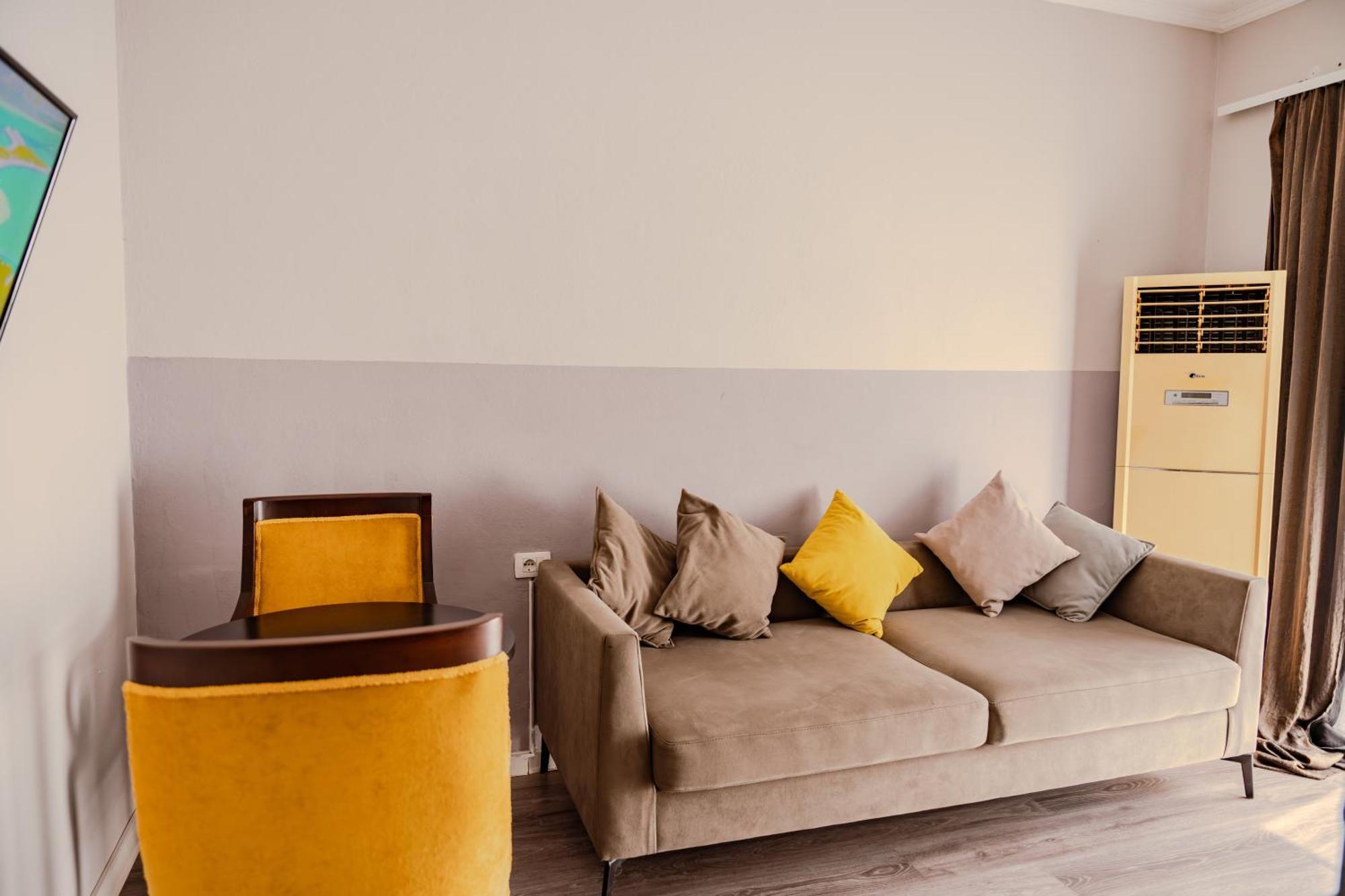 Bejart Apartment 1 Tiranë Ngoại thất bức ảnh